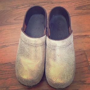 Sanita Gold Foil Clogs